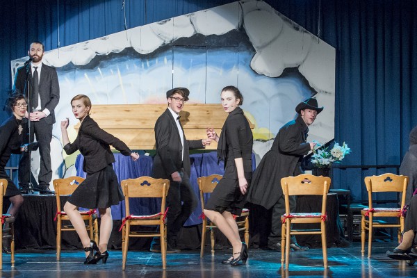 Das Musical "Zum Sterben schön" (Trio Theater Ennepetal) feiert am 26. Februar 2016 die Premiere im Leo Theater.